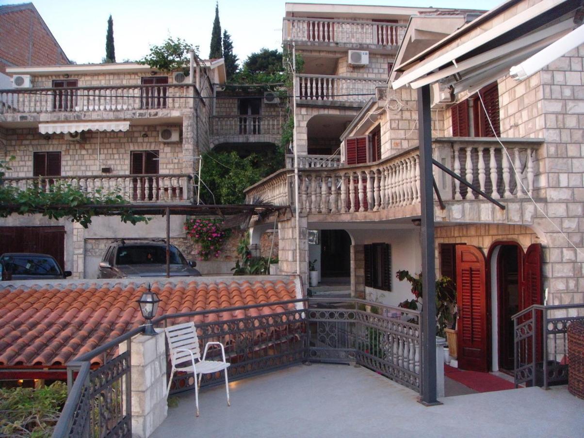 טיווט Apartments Grispolis מראה חיצוני תמונה